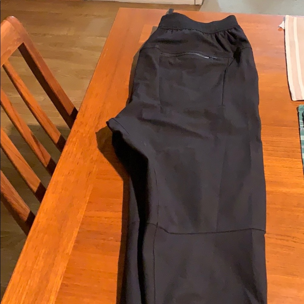 Lululemon ABC jogger (black, men’s M)